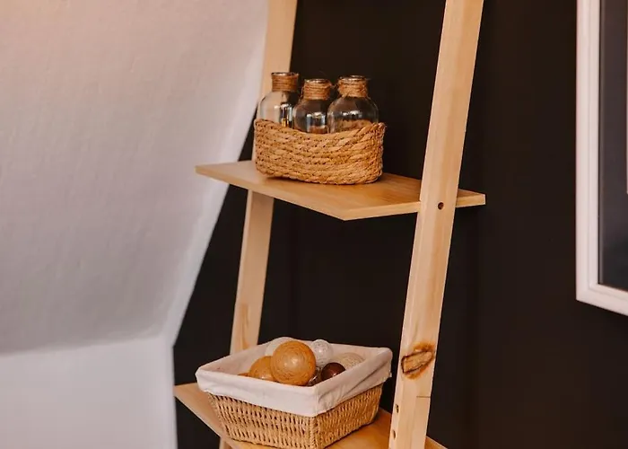 Διαμέρισμα Modern & Black - - Netflix - Wifi - 4 Person *